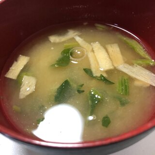 ほうれん草と油揚げのお味噌汁